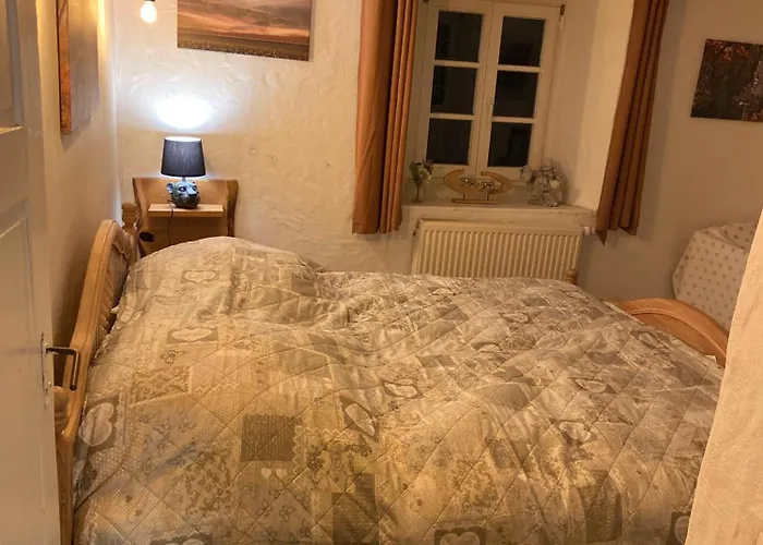 Eifeloase Apartamento *