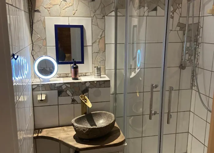 Eifeloase Apartamento *